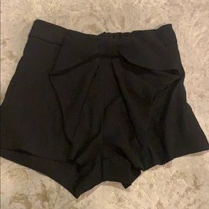 Black high wasted short business casual with bow
